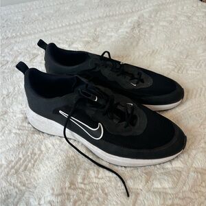 Women’s Nike golf shoes